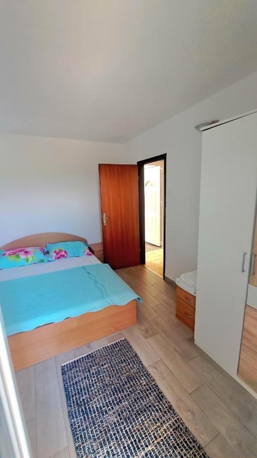 Apartment Gajac C72 Novalja Exterior photo